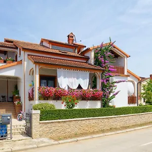  Apartment Exotica By Rent Istria