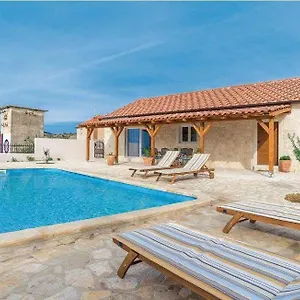 https://villa-barba.hotelinzadar.com