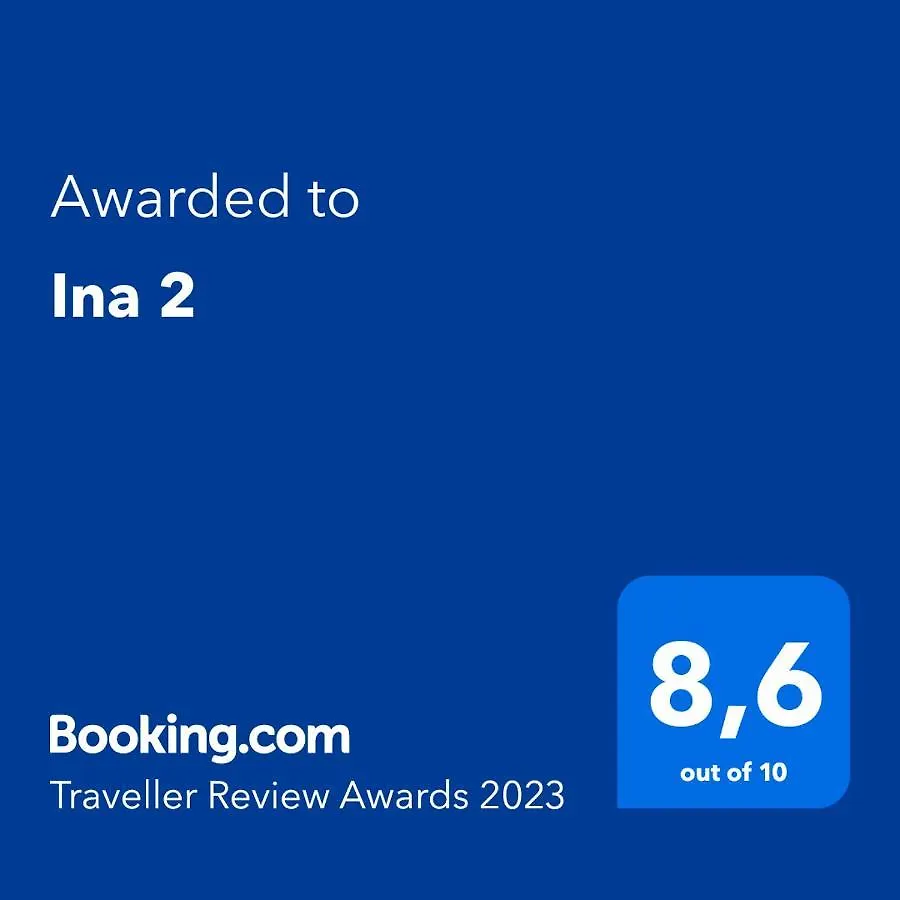 Ina 2 Apartment Funtana 0*,